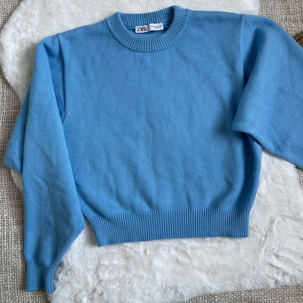 Zara crop knit sweater in sky blue size M with balloon sleeves - Picture 2 of 7